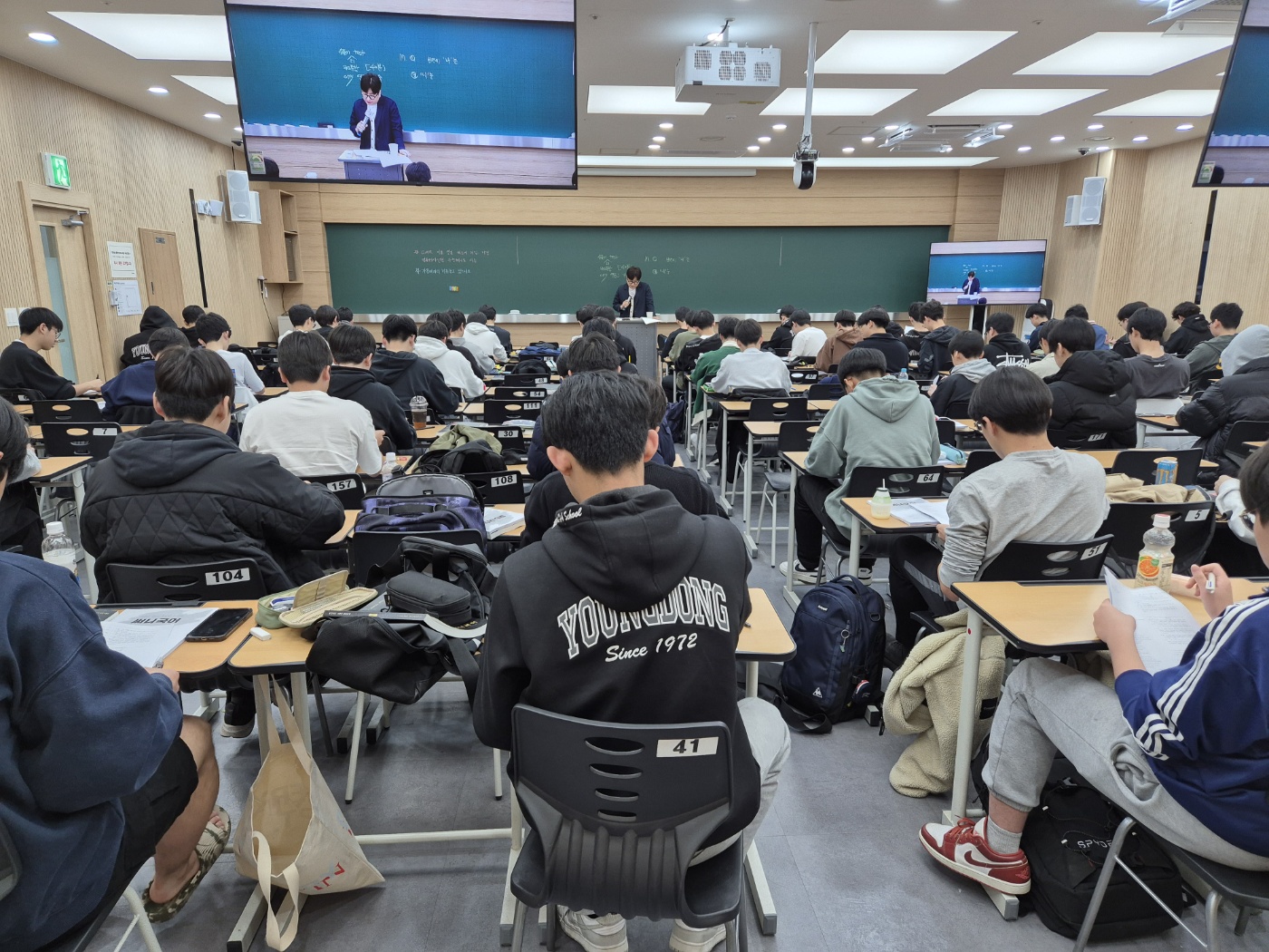 PC 메인 이미지 7